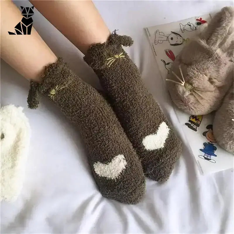 Chaussettes Motif Chat: Douceur Et Tendresse Pour Le Télétravail - Café