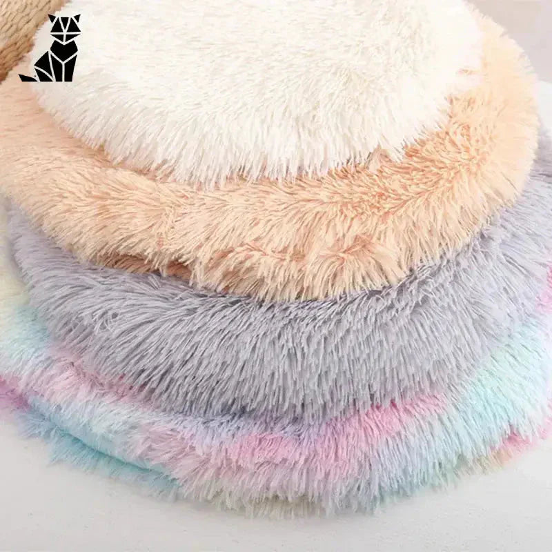 Lit rond doux pour chatons et petits chiens avec tapis de fourrure duveteuse : Douillet pour les petits