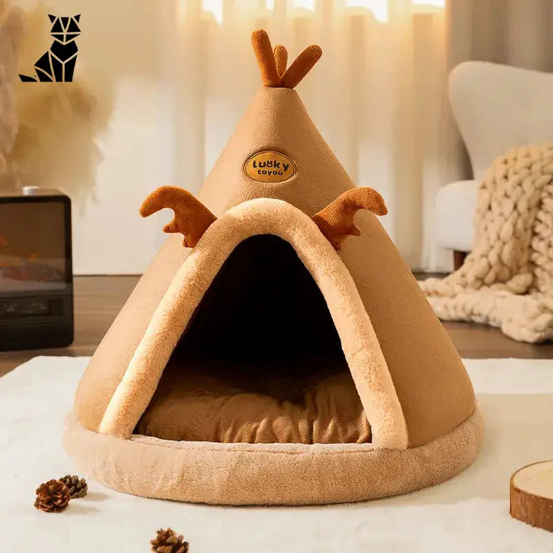 Chien se reposant confortablement à l’intérieur d’une tente de luxe pour chat en coton naturel